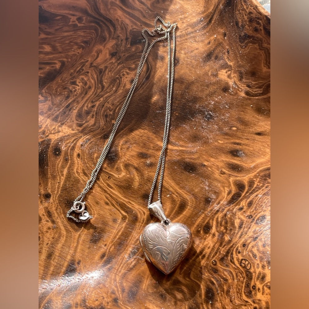 Vintage 60’s 925 Sterling Silver Puff Heart Etched Locket Pendant 925 Necklace